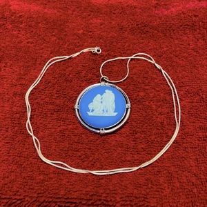 Beautiful Wedgwood Sterling Necklace